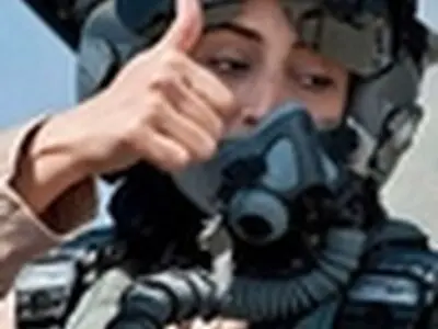 خلبان زن شرکت‌کننده در ائتلاف ضدداعش توسط خانواده طرد شد