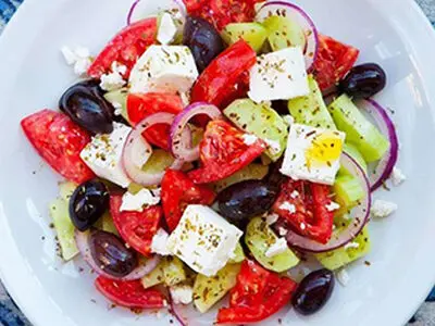 7 دستور تهیه سالاد تابستانی سبک برای روزهای گرم تابستان 