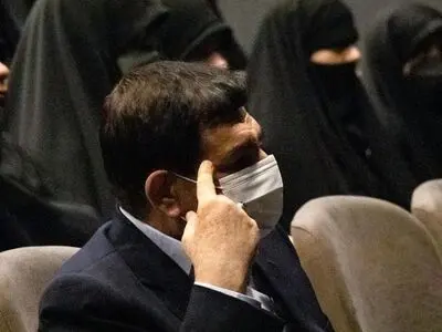 معاون اول رئیس جمهور تماشاگر نمایش «روزی روزگاری جوشن» شد