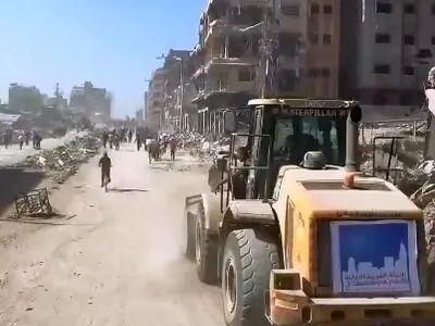 بازگشایی معابر در غزه پس از آتش‌ بس و عقب‌ نشینی ارتش اشغالگر صهیونیستی + فیلم