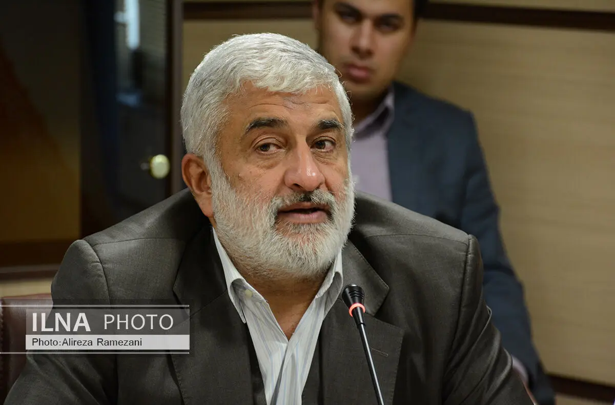 رویکردهای امنیتی برای جلوگیری از آموزش مهاجران درست نیست/ مخالفت با کوچک‌سازی دولت