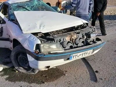 واژگونی پژو در محور بروجن- مبارکه یک مصدوم برجای گذاشت