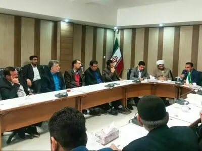 تسهیل و روان‌سازی امورات تولیدکنندگان در دستور کار ادارات بخش باشد