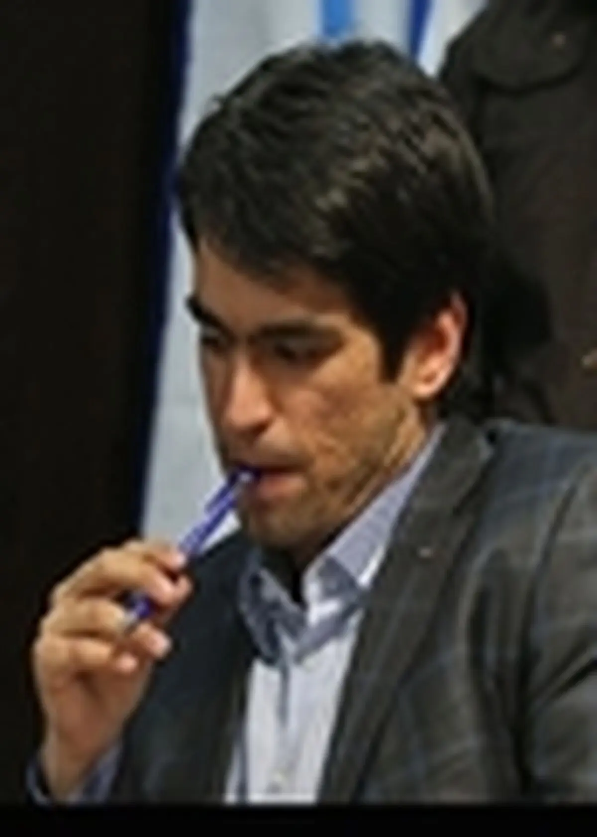 اتاق جنگ روانی برای دانشگاه آزاد راه اندازی کرده‌اند