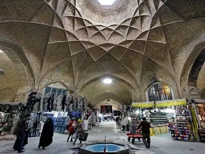 شرایط مرمت و رفع نقاط حادثه‌خیز بازار تاریخی اراک پایدار است 