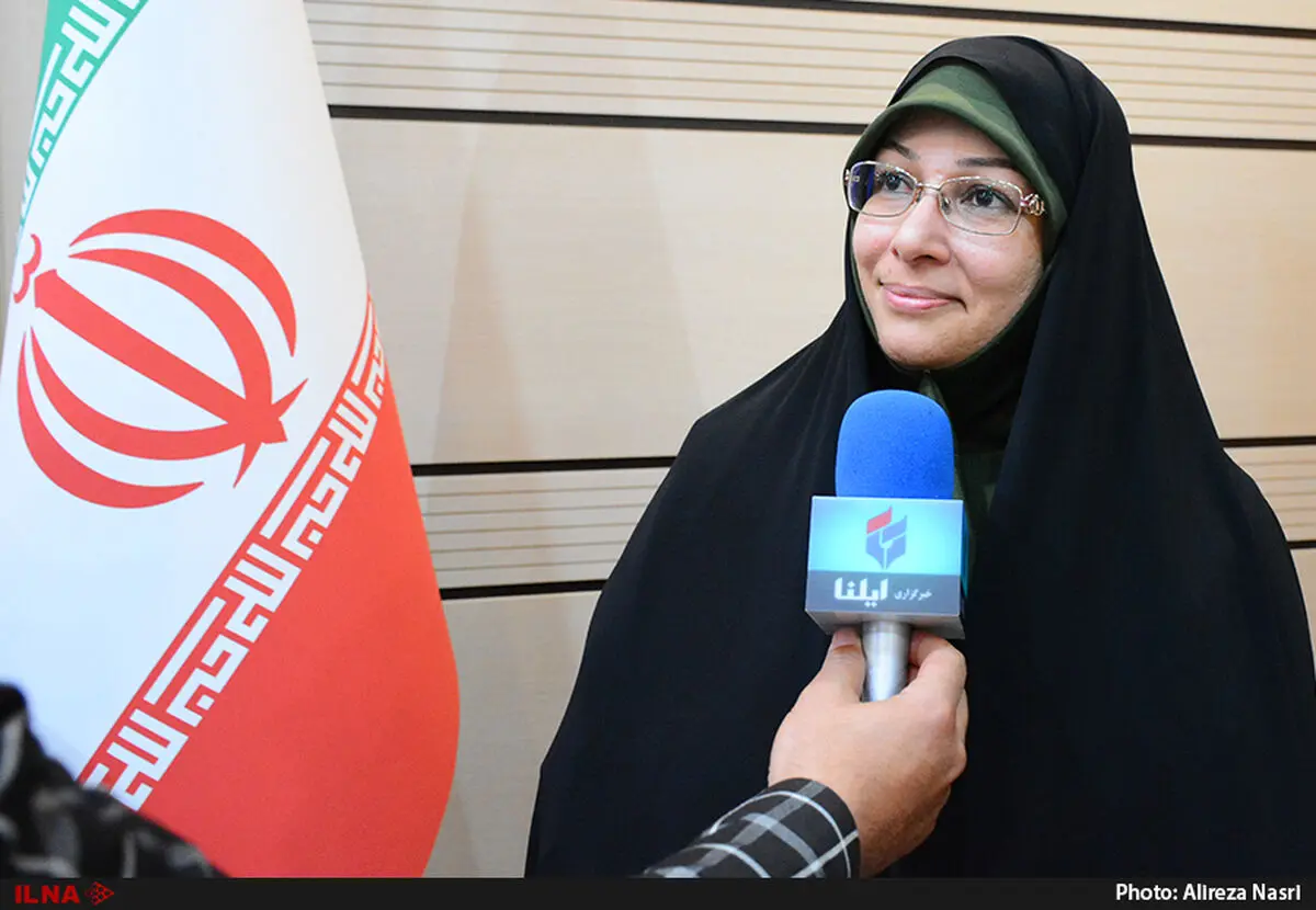 تحقق 22 درصدی انتصاب مدیران زن در پست‌های مدیریتی وزارت‌کشور/کمک به صاحبان مشاغل خانگی زنان در 8 استان سیل‌زده