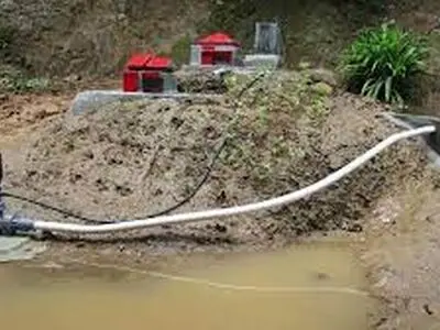 نحوه ساخت سیستم آبیاری غیر برقی برای روستاهای کوچک + فیلم