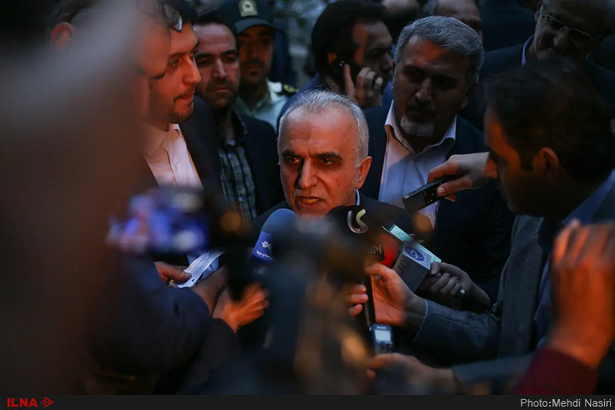 بانک‌ها باید خودشان را به فناوری‌های روز مجهز کنند
