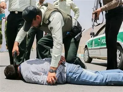 سارق حرفه‌ای با 23 فقره سرقت در ارومیه دستگیر شد