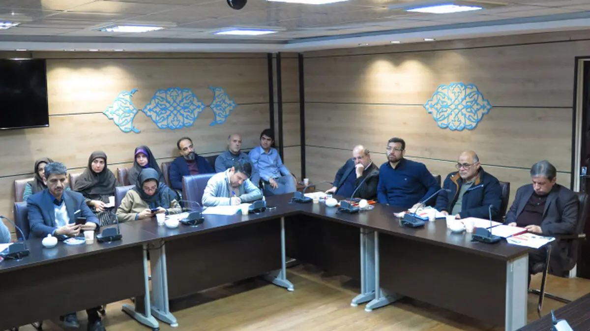 در انقلاب اسلامی اوج سوژگی زن ایرانی محقق شده است/ عدم بررسی و پاسخ‌گویی مسئولان به مطالبات زنان منجر به تداوم اعتراضات می‌شود