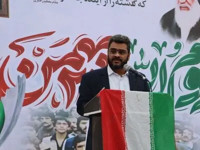 راهپیمایی ۲۲ بهمن نماد پیروزی مردم ایران در جنگ با نظام سلطه است