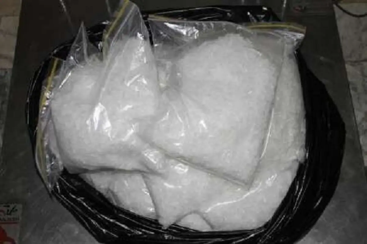 تیراندازی و کشف ۶۸ کیلوگرم شیشه در بزرگراه آزادگان 