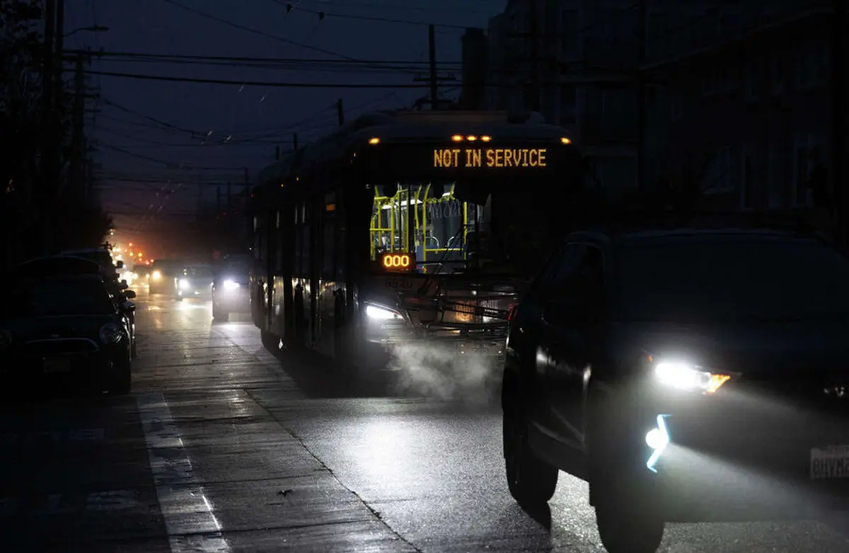 قطعی برق گسترده در کالیفرنیا در پی وقوع آتش‌سوزی 