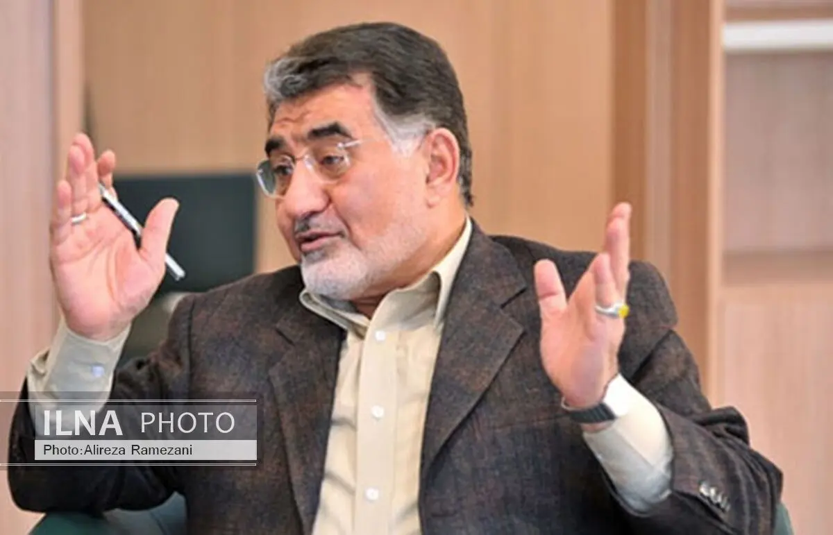 آل‌اسحاق: وزیر نامه واگذاری باشگاه نفت را امضا کرده است
