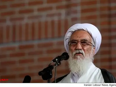 جبهه ایستادگی با آیت‌الله موحدی کرمانی دیدار کرد