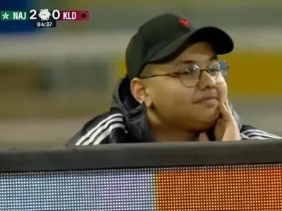 اهدای خودرو به توپ‌جمع‌کن نوجوان پس از رفتار جنجالی در لیگ عربستان