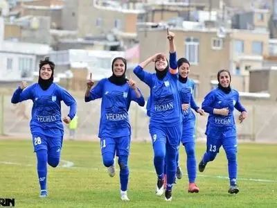 پیش بازی وچان کردستان-قشقایی شیراز/ وچان صدر را پس می گیرد؟