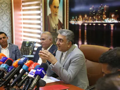 حضور شهردار بندرعباس در نشست بین‌المللی یونسکو در فرانسه +فیلم