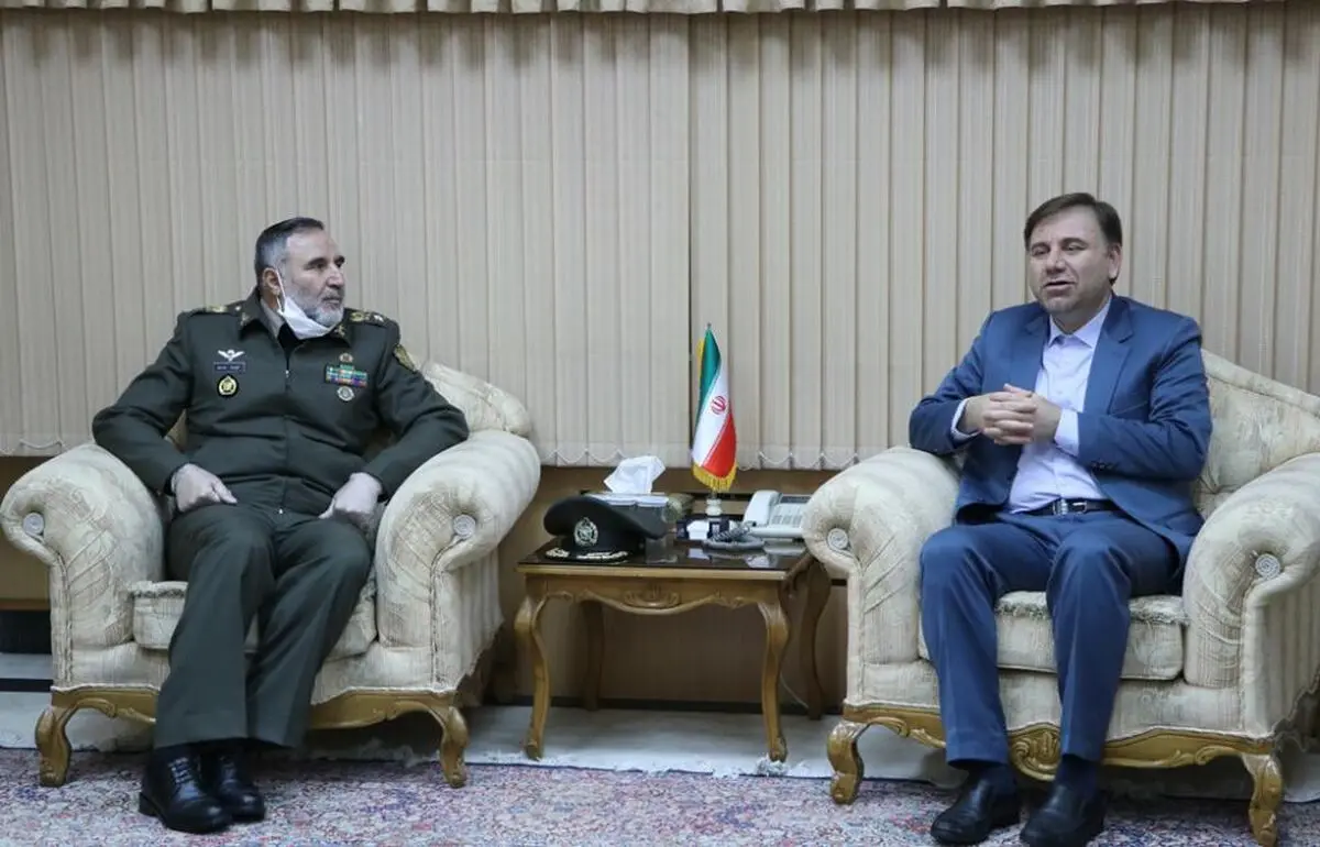 قدردانی فرمانده نزاجا از نقش موثر استاندار گیلان در مبارزه با کرونا 