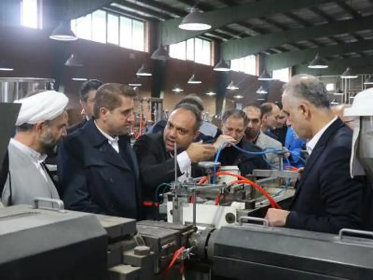 بازدید فرماندار رشت از دو واحد تولیدی مستقر در شهر صنعتی