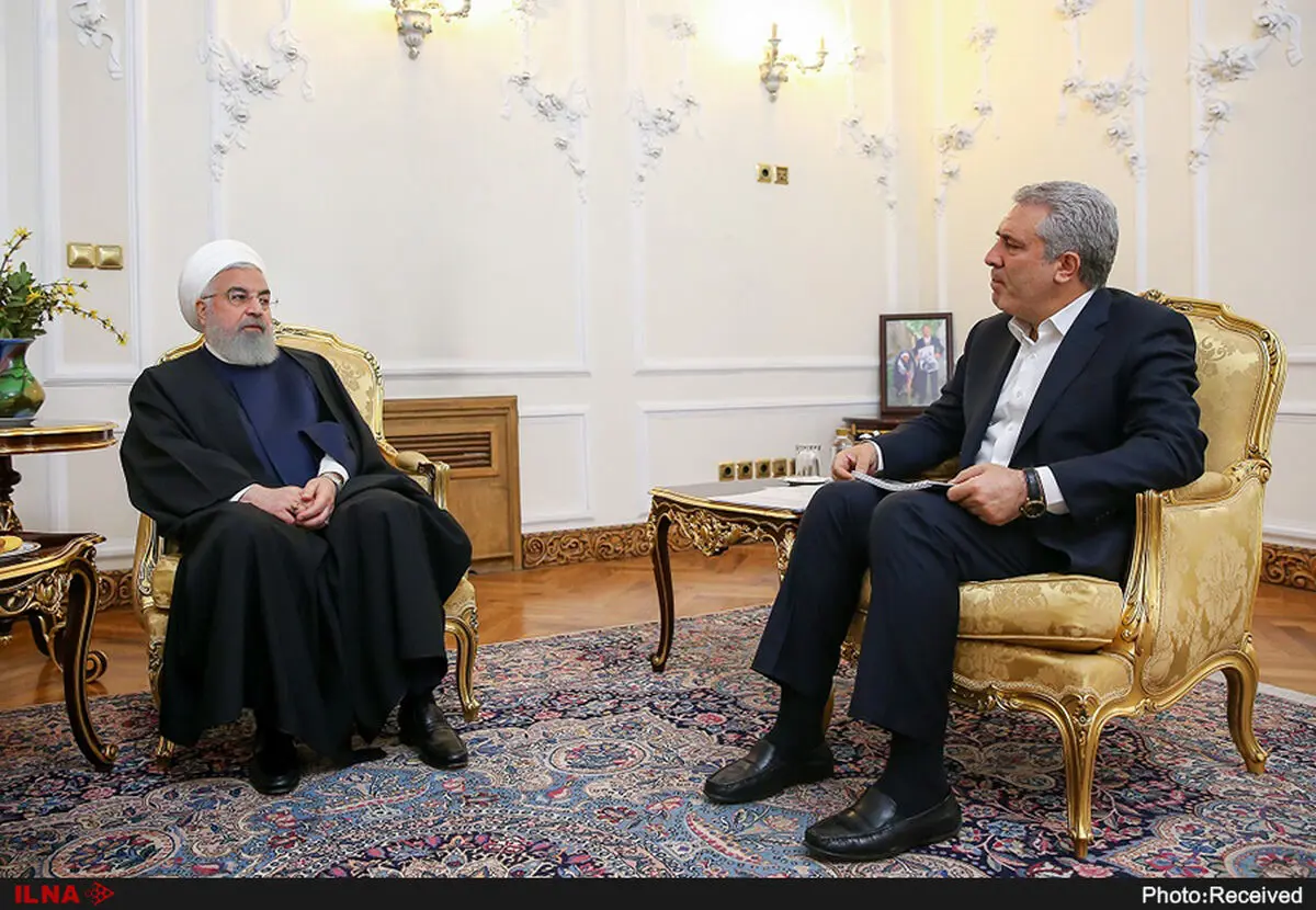 مونسان گزارشی از عملکرد سازمان میراث فرهنگی، صنایع دستی و گردشگری به روحانی ارئه کرد 