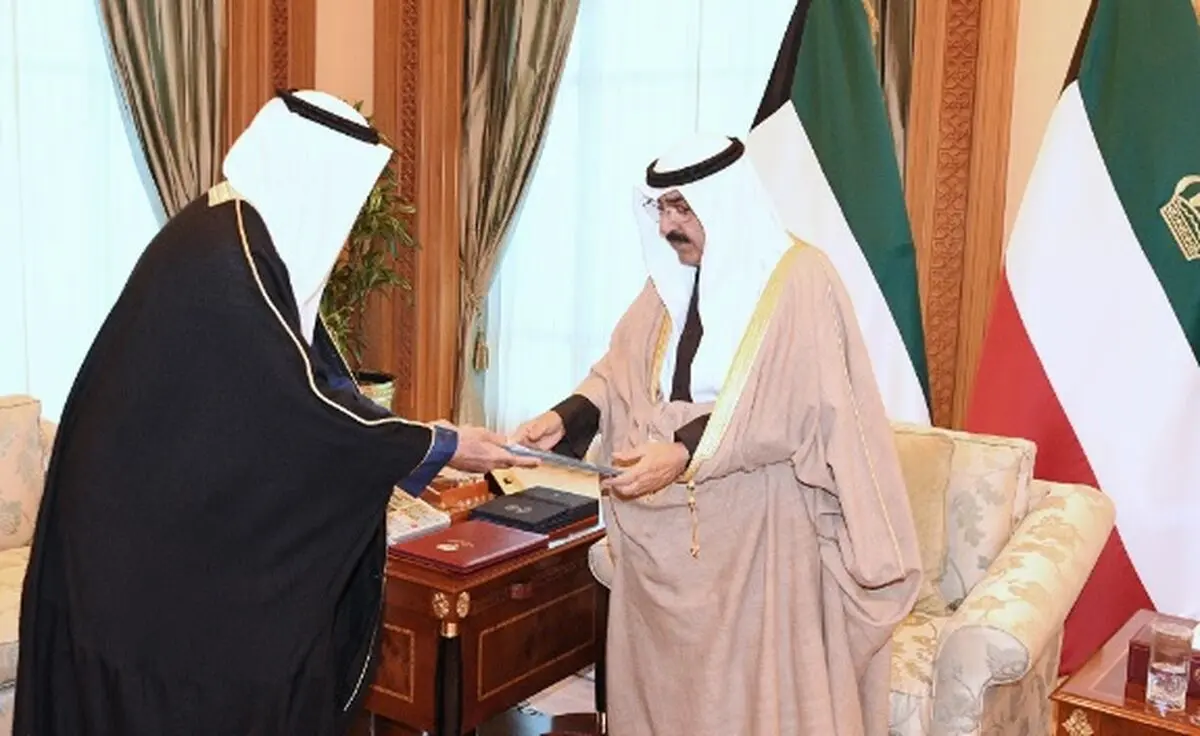دولت کویت استعفا داد
