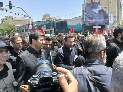 هاشمی در مراسم تشییع پیکر مطهر رهبر شهید انقلاب حضور یافت