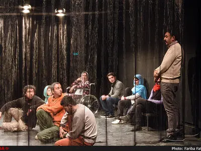 تلخ و شیرین تئاتر به روایت بازیگران «بهمن»/ از ممیزی‌های لحظه‌ای تا نابودی کارگاه دکور
