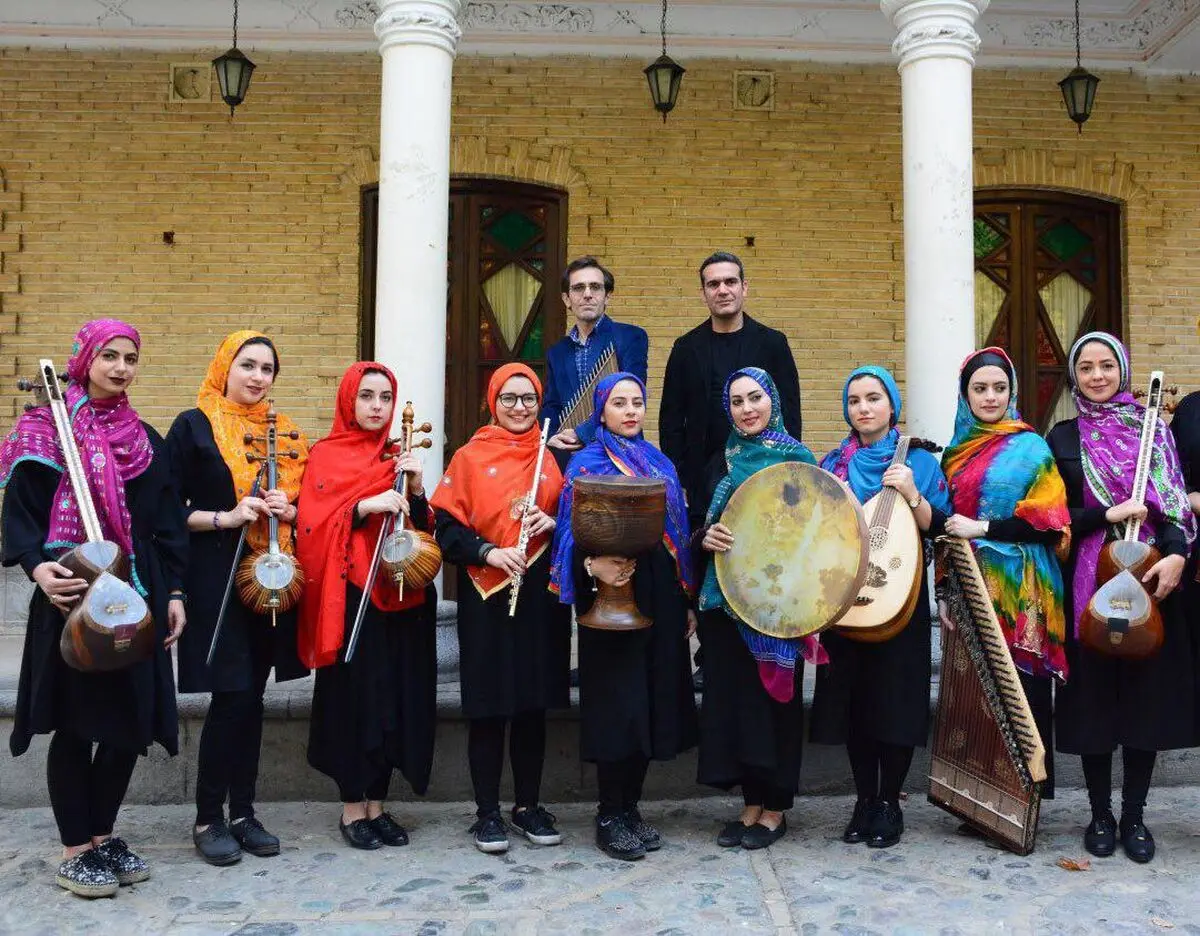 اجرای موسیقی محلی ایران توسط «تیار» 