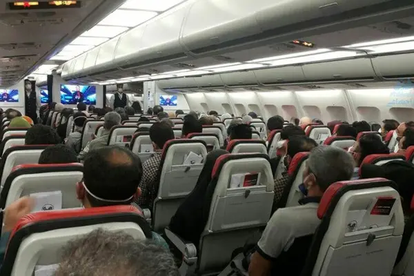 تاخیر ۱۰ ساعته پرواز مشهد به تهران