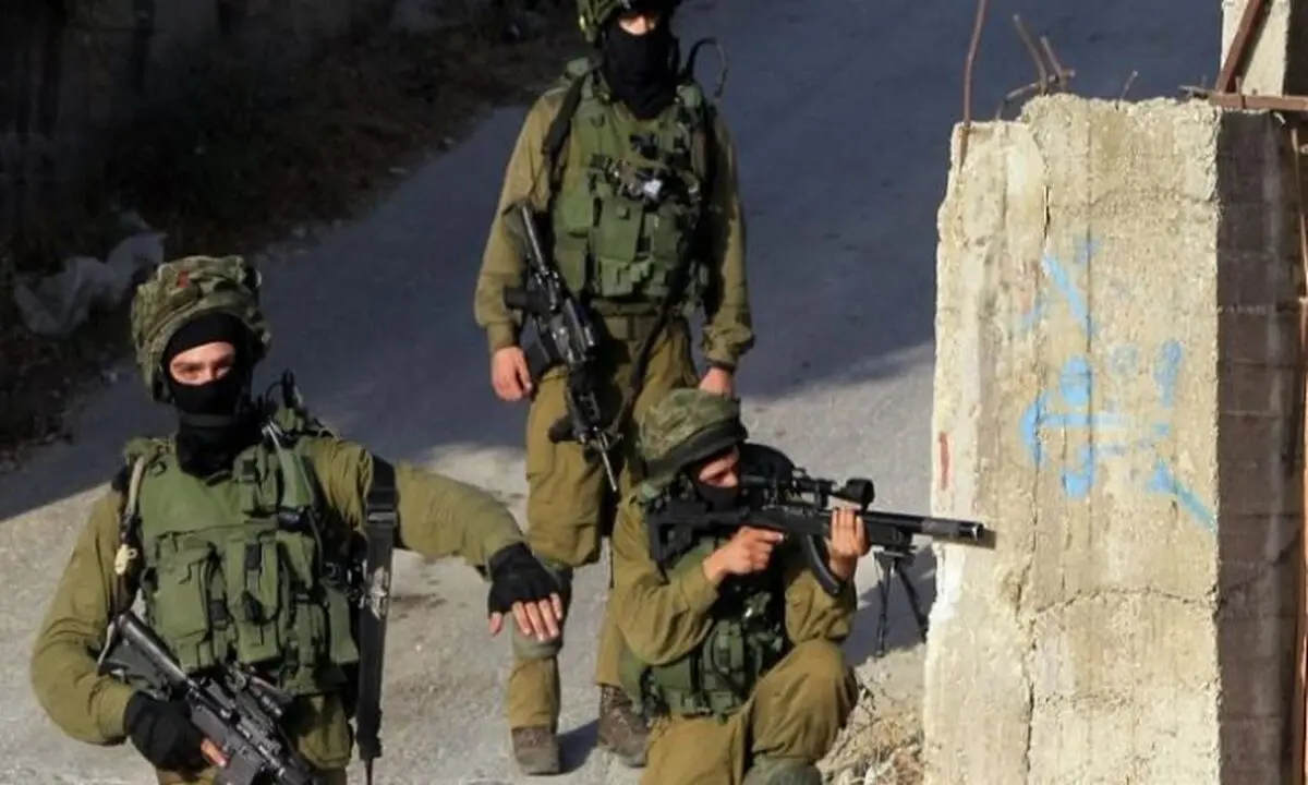 زخمی شدن ۲ فلسطینی به ضرب گلوله نظامیان صهیونیست 