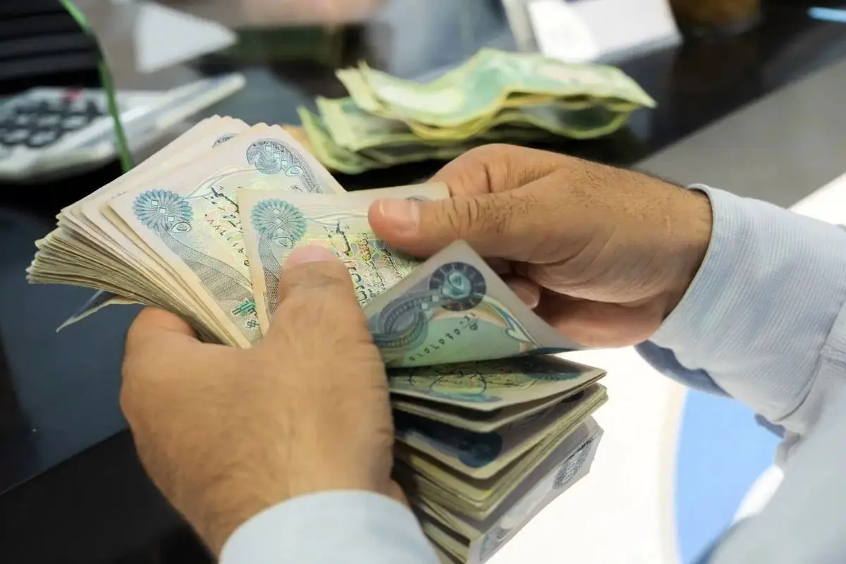 بانک مرکزی با افزایش قیمت ارز اربعین، مردم را جریمه کرد/مسئولان شاید نتوانند قیمت ارز را کنترل کنند، اما در افزایش قیمت آن نقش فعالی دارند