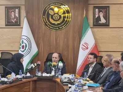 اگر شانس دولت چهاردهم است، ملخ صحرایی هم وارد کشور می‌شود!