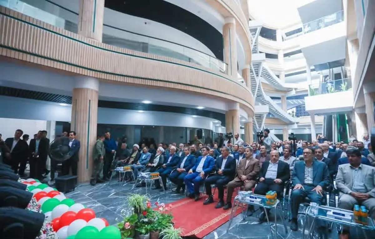 رویکرد دولت چهاردهم کم کردن مقررات دست و پا گیر است