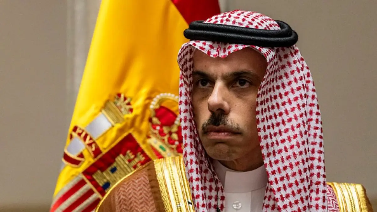 بن فرحان وارد اسپانیا شد