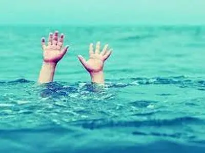 نجات جان ۳۷ نفر از غرق شدن در نوار ساحلی رشت