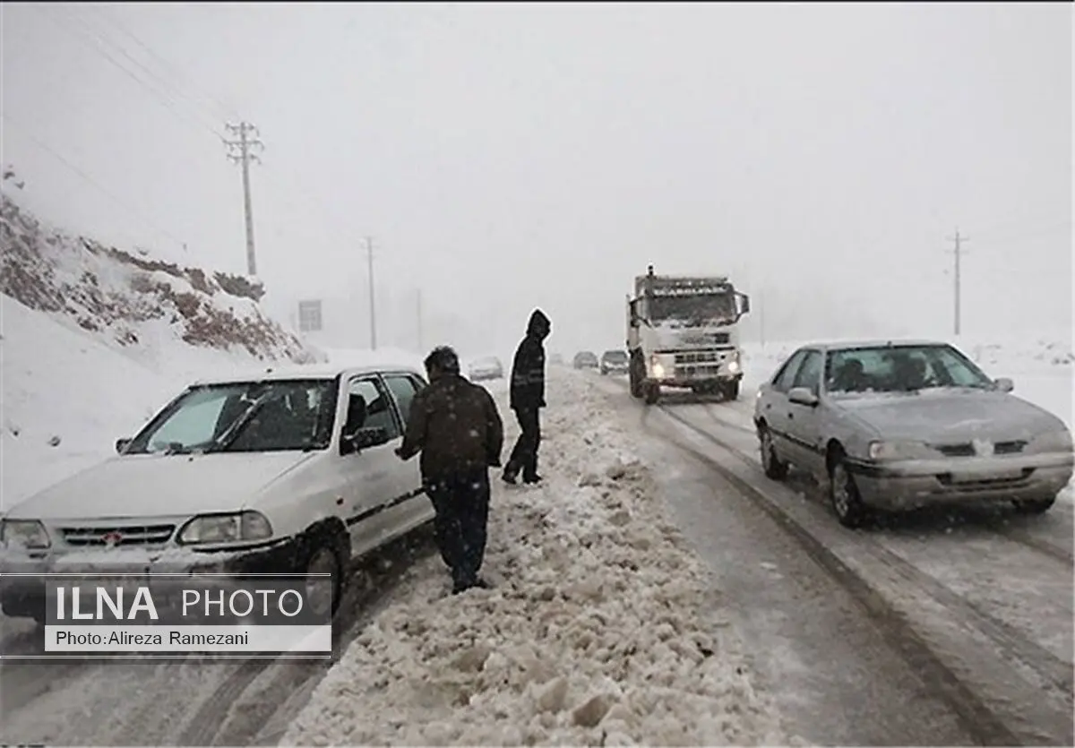 ترافیک سنگین زمستانی در جاده‌های ارتباطی آذربایجان غربی 