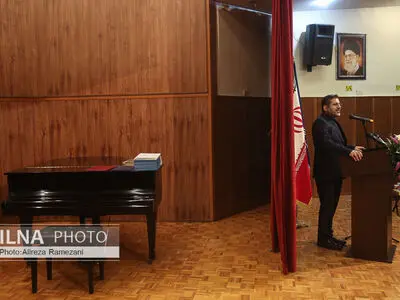 بازدید وزیر فرهنگ و ارشاد اسلامی از هنرستان موسیقی دختران
