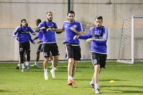 نکونام به همراه دژاگه در تمرین العربی قطر