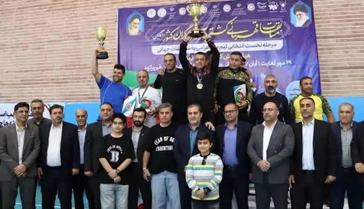 مسابقات قهرمانی کشتی آزاد کارگران کشور/ ورزش عامل صیانت از نیروی کار است