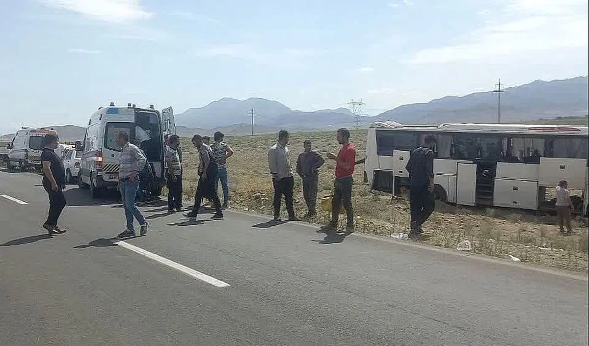 تصادف اتوبوس در محور بجنورد-آشخانه ۱۱ مصدوم برجا گذاشت