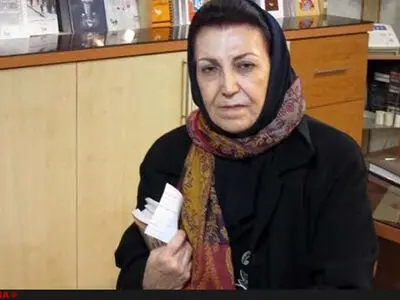 سیاست‌های ضدزن جای خود را به ترس از زن‌ داده است+فهرست کتاب‌های ممنوعه نشر روشنگران