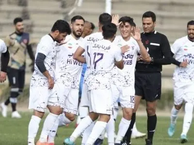 دیدار تدارکاتی مس و هوادار نیمه تمام ماند!