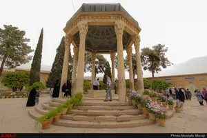تلفیق موسیقی، زندگی و عرفان در ادبیات