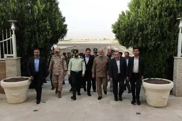 وزیر کشور به کرمانشاه سفر کرد