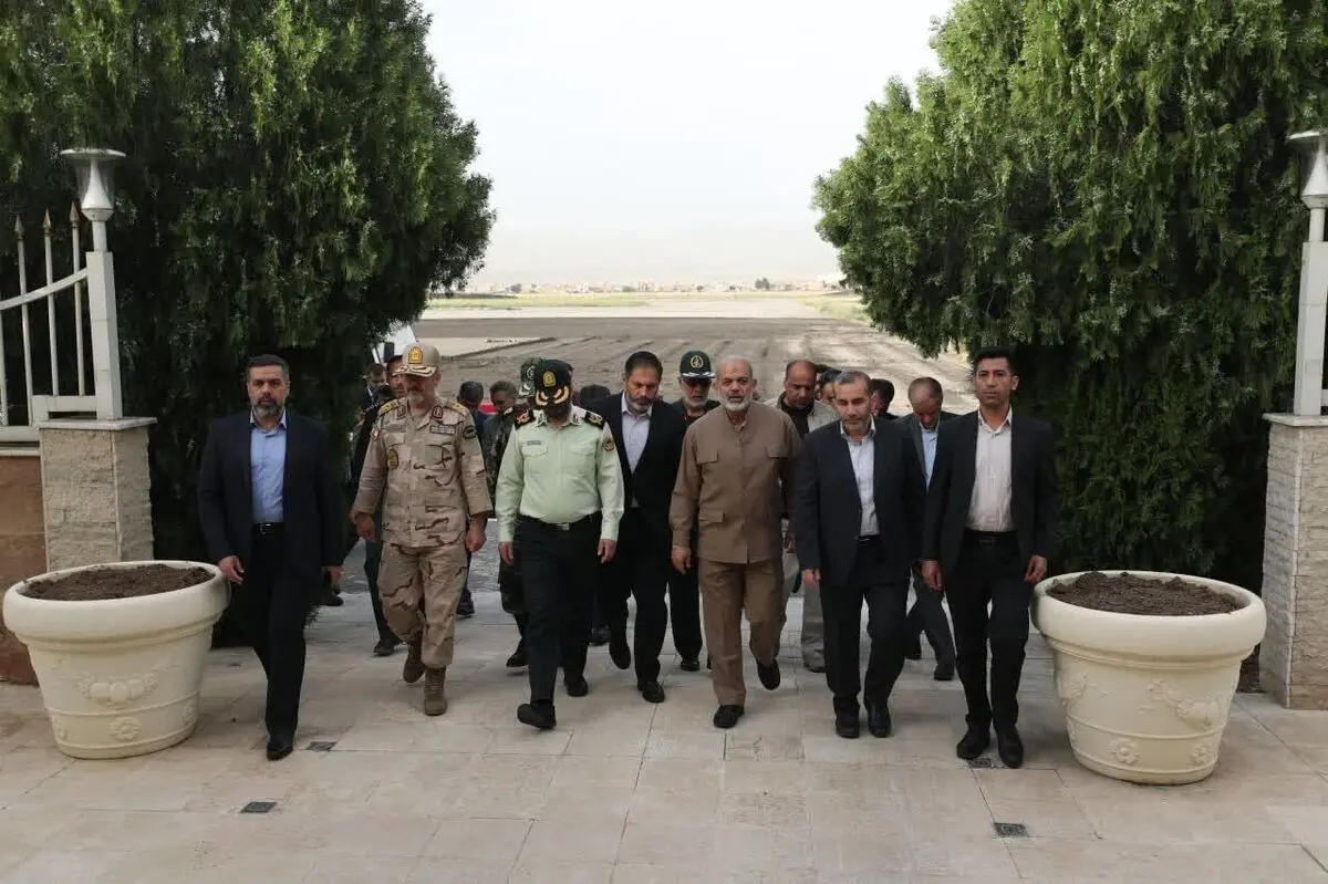  وزیر کشور به کرمانشاه سفر کرد
