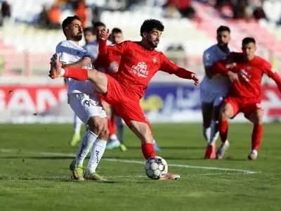 تساوی سرد در تبریز؛ تراکتور از سه‌امتیاز جا ماند