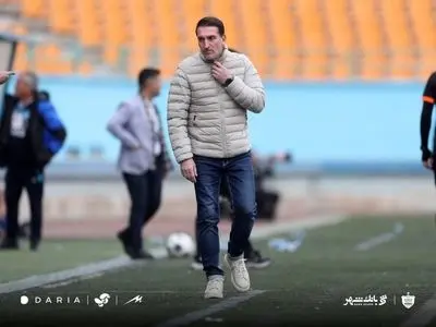 جنجال ادموند بزیک و اخراج در دربی!