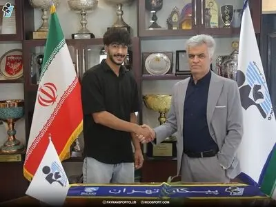 پیکان یک وینگر جوان و گلزن خرید
