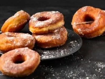 طرز تهیه دونات بدون شیر و تخم مرغ در خانه